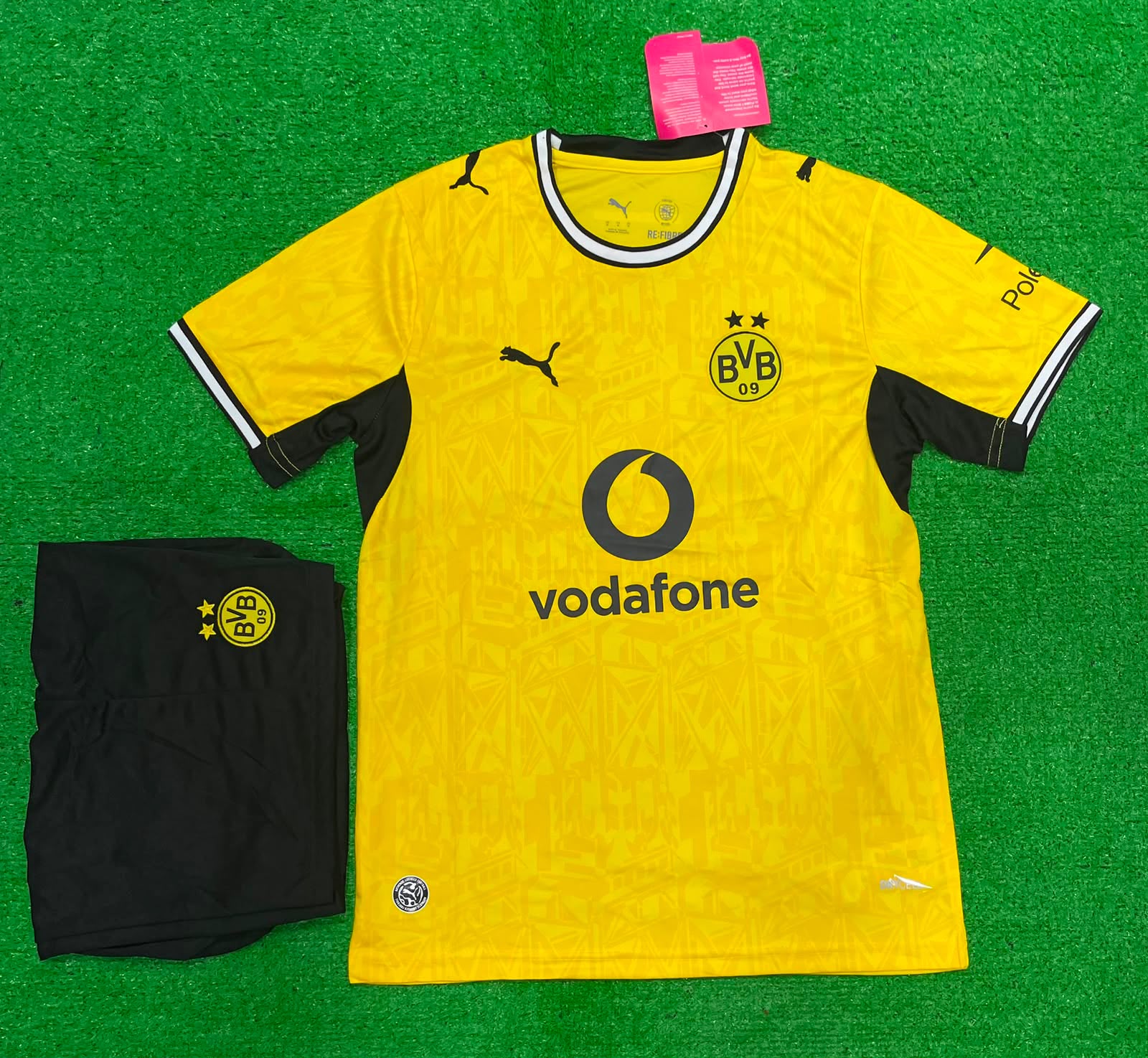Borussia Dortmund 2026/27 Home Jersey Set (Jersey + Shorts) – Fan Version