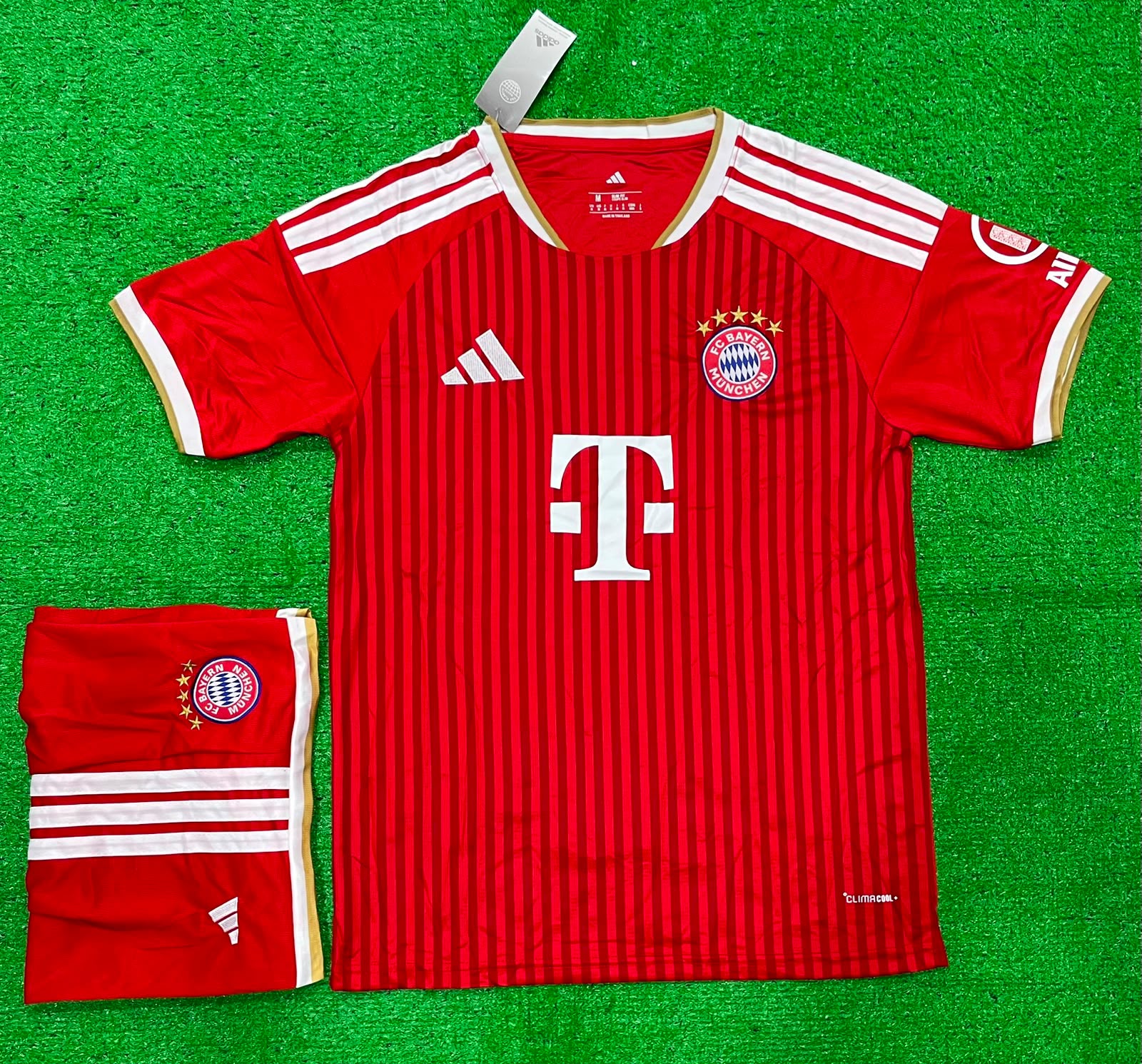 Bayern Munich 2026/27 Home Jersey Set (Jersey + Shorts) – Fan Version