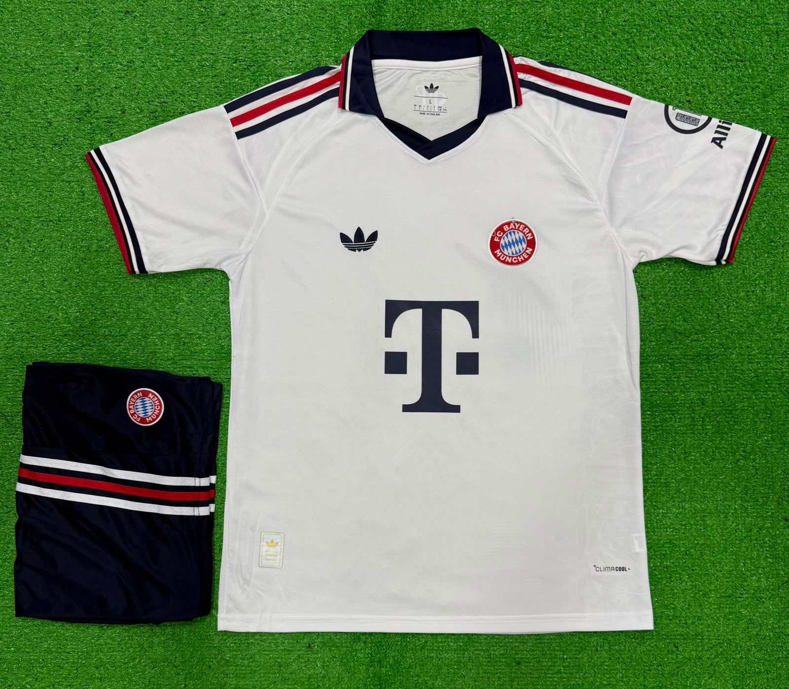 Bayern Munich 2026/27 Away Jersey Set (Jersey + Shorts) – Fan Version