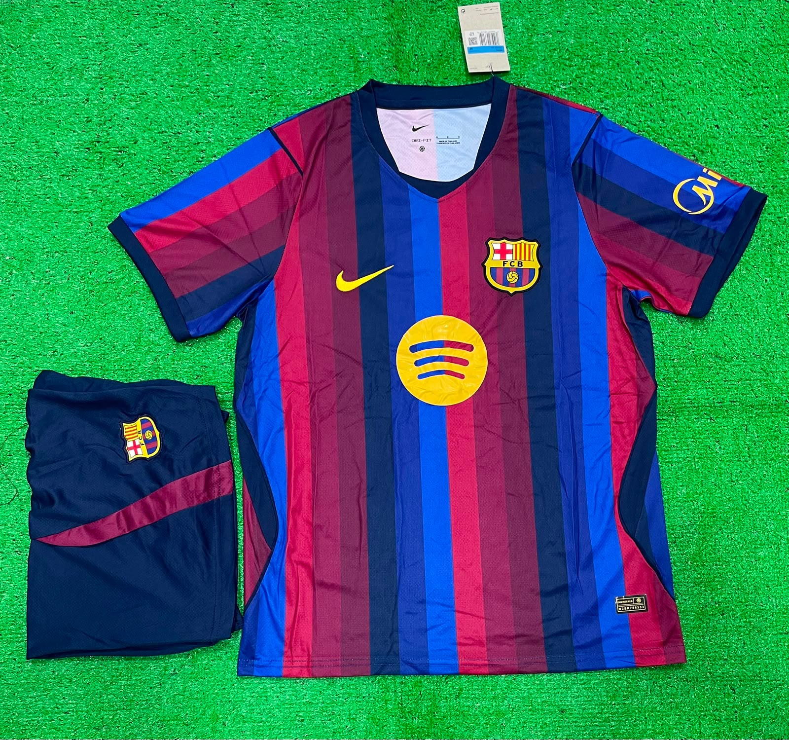 Barcelona 2026/27 Home Jersey Set (Jersey + Shorts) – Fan Version