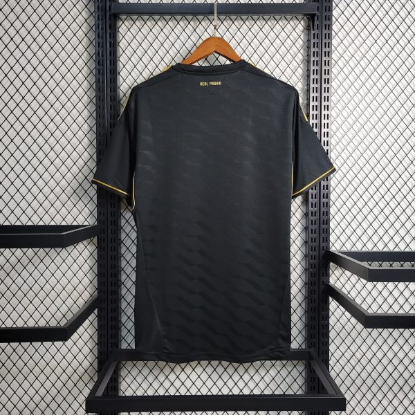 Real Madrid Away 2011/12 - Retro - Image 3