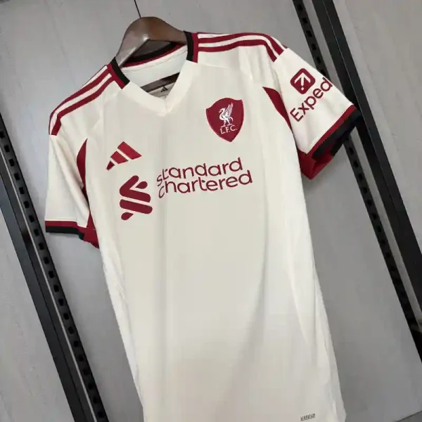 Liverpool Away 25/26 Master Version - Stadium Jersey - Image 5