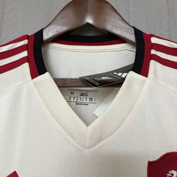 Liverpool Away 25/26 Master Version - Stadium Jersey - Image 4
