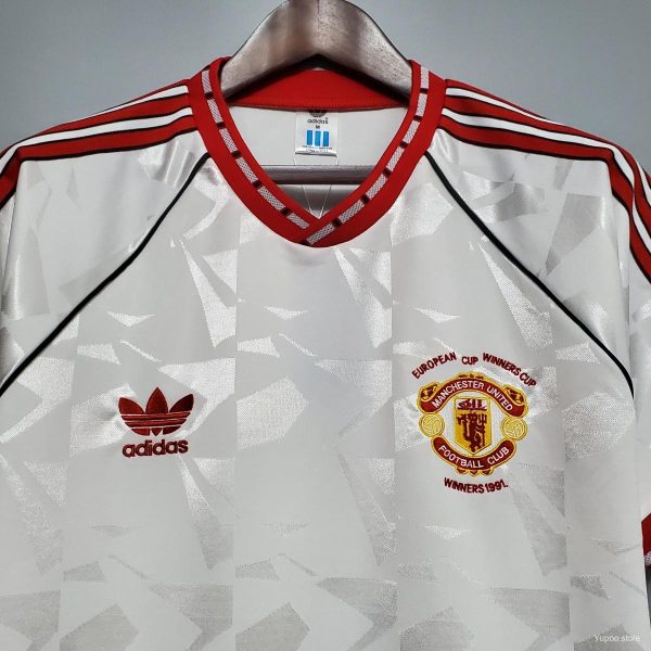 Manchester United Away 1990/92 - Retro - Image 3