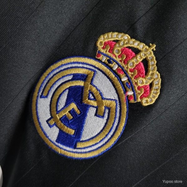 Real Madrid Away 2006/07 Full Sleeves - Retro - Image 5